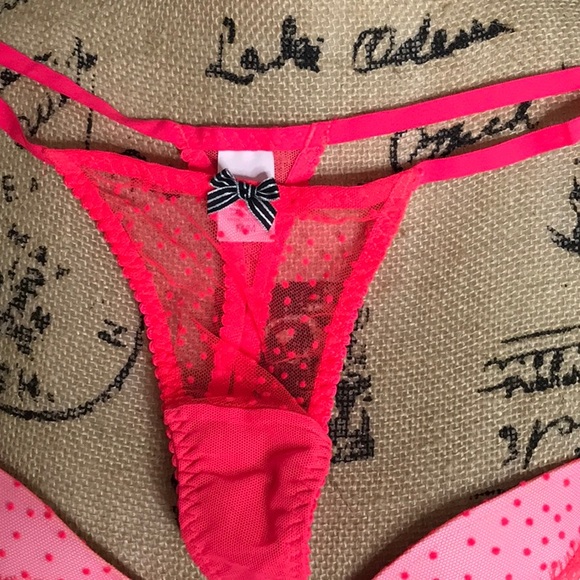 New Victoria Secret Lingerie - Picture 4 of 7